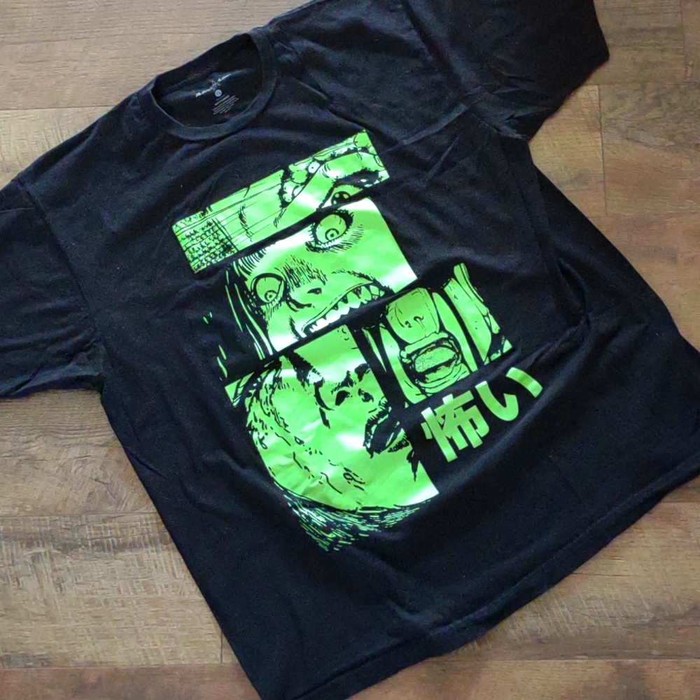 T shirt black /green 🍏